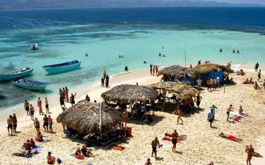 From Puerto Plata: Cayo Arena by VIP Speedboat and Snorkel - The Experience in Detail