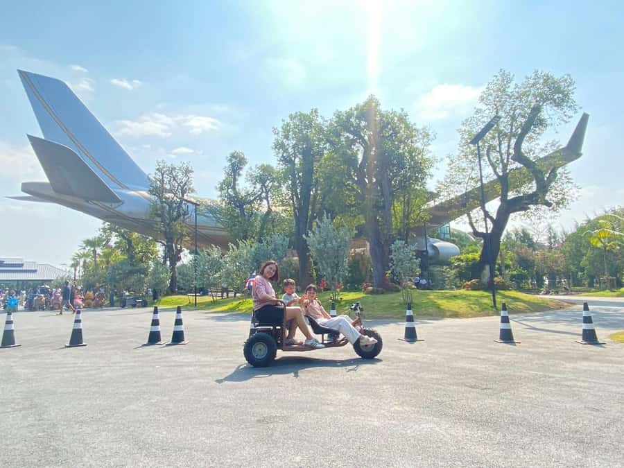 Fun coconut farm + Railway market + Floating market - Final Thoughts: Is This Tour Right for You?