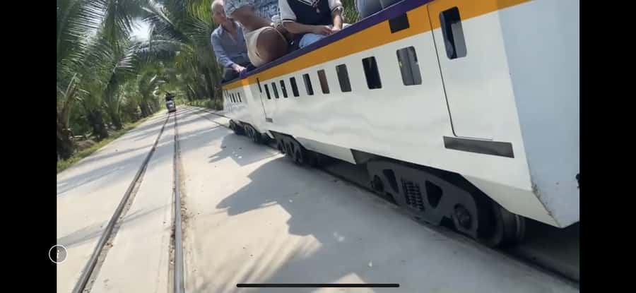 Fun coconut farm + Railway market + Floating market - A Detailed Look at the Tour Experience