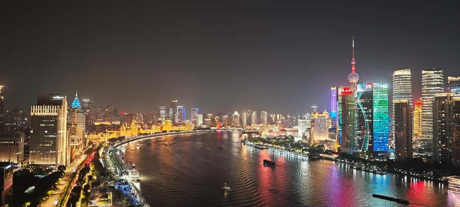 Shanghai Night Tour: Old Town, Local Dinner & Rooftop Bar - Key Points