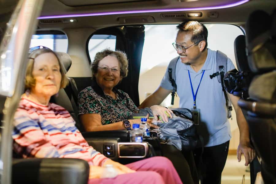 Hong Kong: Private City Highlights Tour with Car - Starting off: What’s this tour all about?