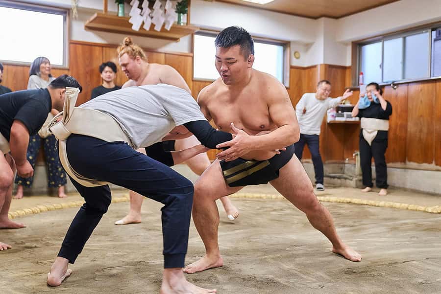 Tokyo: Sumo Training & Dining experience in Yokozuna's Dojo - Tokyo: Sumo Training & Dining Experience in Yokozunas Dojo