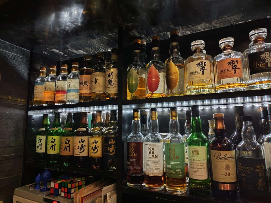 Osaka Namba: Japanese Whisky Tasting and Magic Show - Good To Know