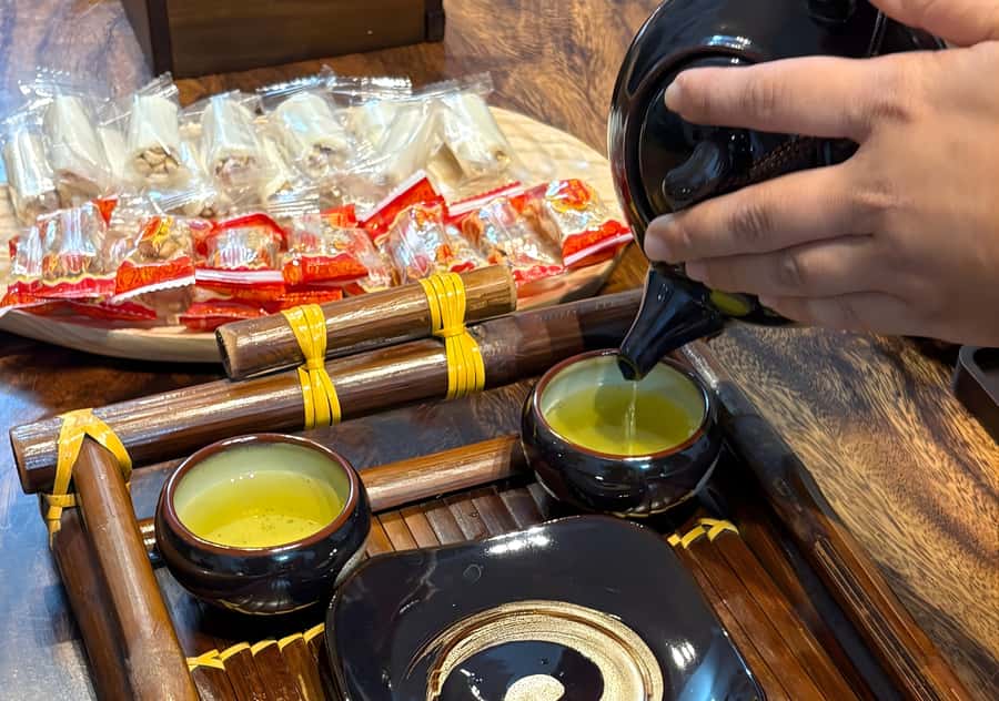 Hanoi: Taste 3 Vietnamese Tea & Brew 3 Signature Coffee - What Makes This Tour Stand Out