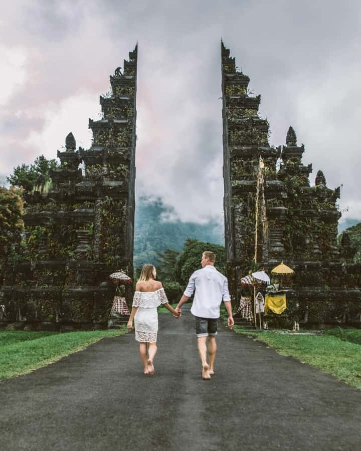 Bali: Handara Gate, Ulun Danu Beratan & Secret Garden Tour - Good To Know