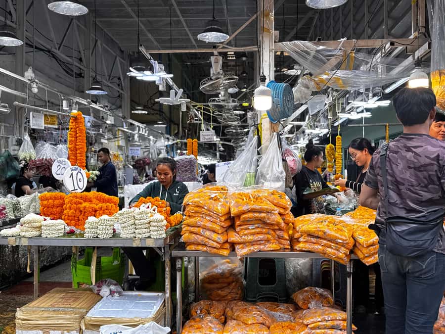 Bangkok's Riverside Cultural Walk: Wat Pho & Wat Arun - Practical Tips for Travelers