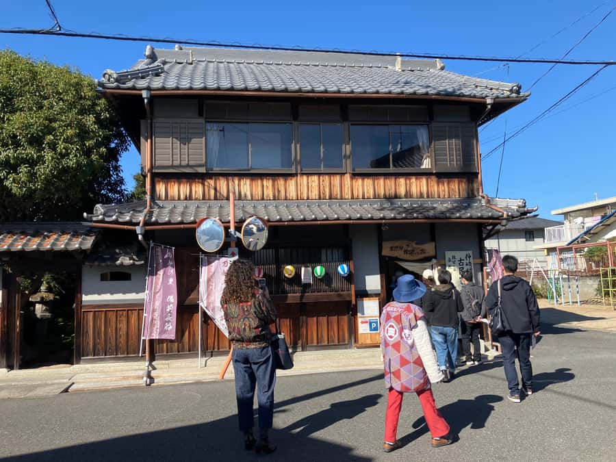 Bizen Fukuoka Historical Walking Tour - What to Expect: A Balance of Stories, Sites, and Authenticity