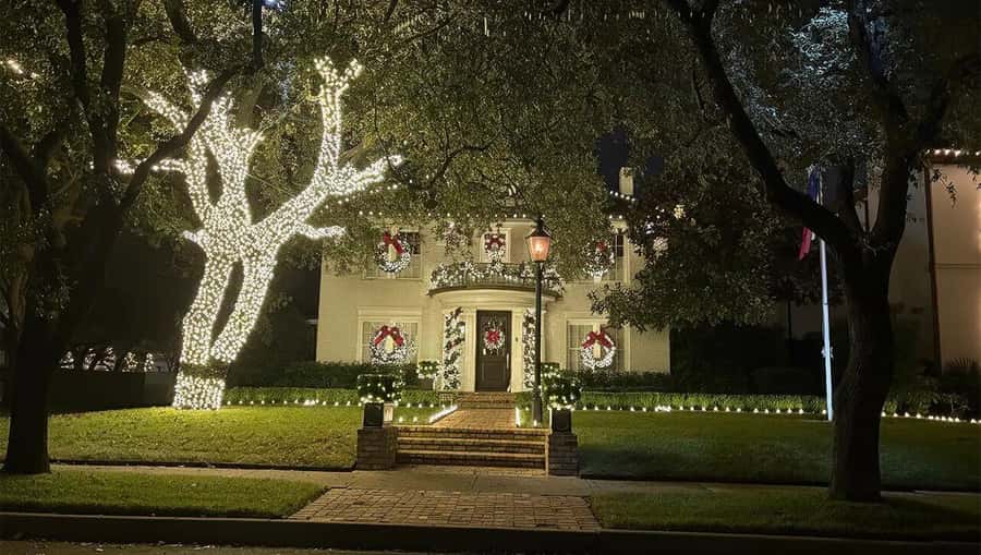 Dallas: Holiday Lights Tour Highland Park - FAQ