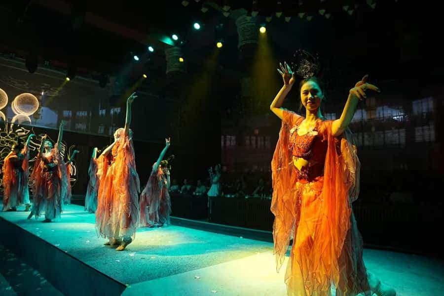 Chengdu: Cultural Dinner Show  ShuGuoYan - The Itinerary: What to Expect