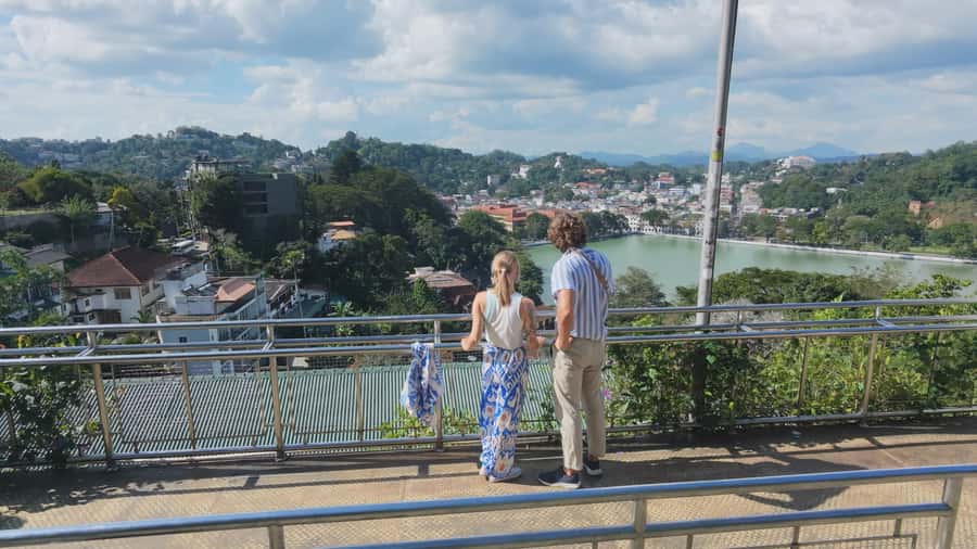 Kandy: Tuk Tuk Tour with Drone Photos and Videos - Discovering the Kandy Tuk Tuk Tour Experience