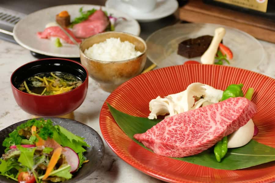 World-Class Kobe Beef Teppanyaki in Osaka Orientalhotel - The Quality of Kobe Beef: What Makes It Special?