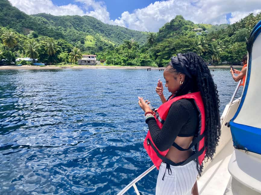 St. Vincent: Western Coast Boat Tour with Drinks - FAQ