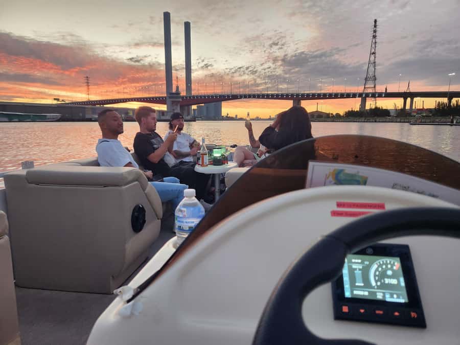 Melbourne: Boat Rental with BBQ and Drinks - Exploring the Experience in Detail