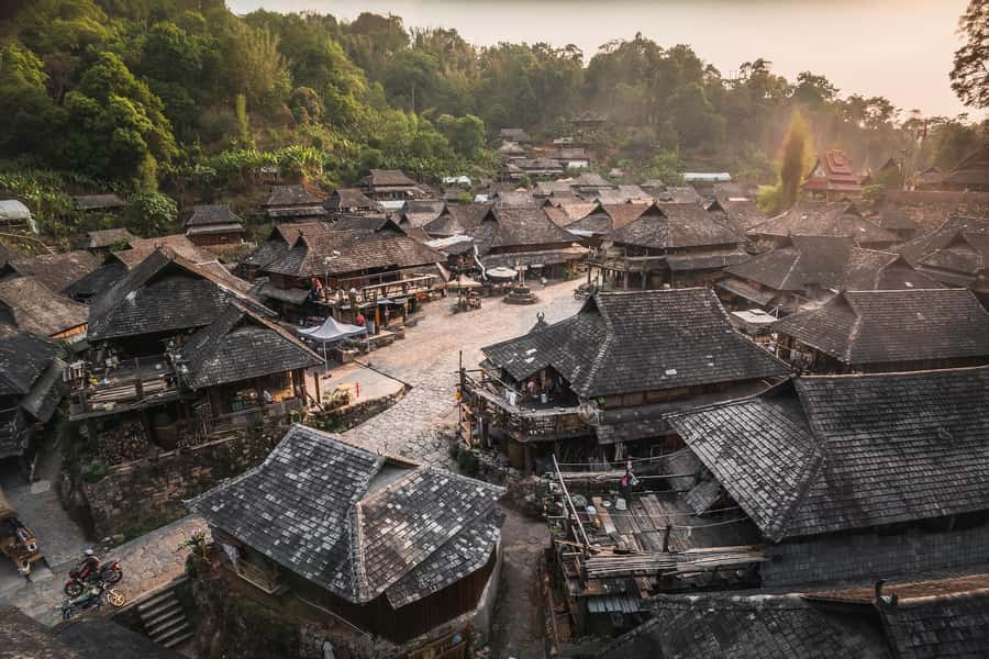 Xishuangbanna: 7-Day Dai Heritage & Botanical Wonders - Day 4: Trekking Jinuo Mountain and Indigenous Knowledge