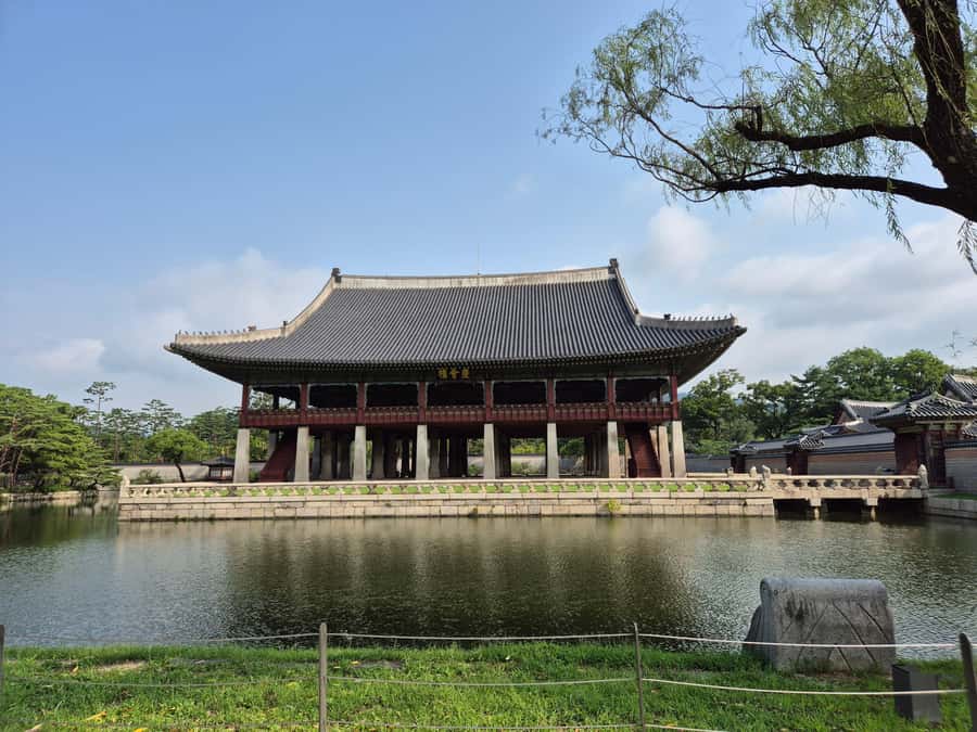 Layover tour to Seoul Gyeongbokgung Palace and key places - Key Points