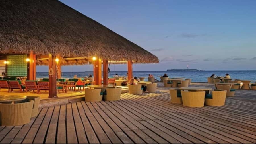 Maafushi: Adaaran Resort Evening Visit  Dinner & Alcohol - Introduction