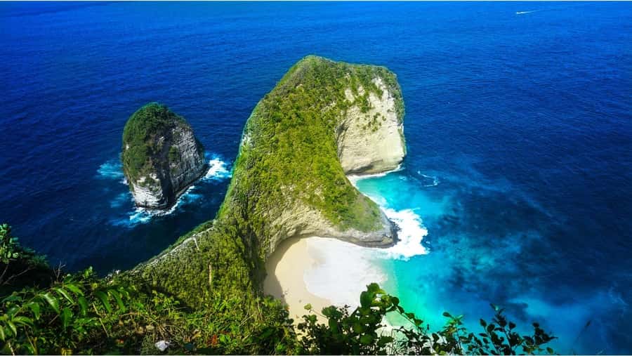 Nusa Penida: Private Nusa Penida Fullday Tour All includes - Detailed Breakdown of the Itinerary