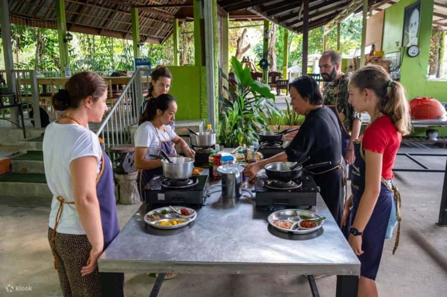 Siargao: Interactive Lacal Filipino Cooking Class with Meal - The Learning Experience: More Than Just Cooking