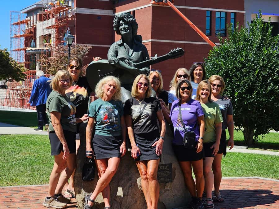 Sevierville: Highlights of Sevierville w/ stop at Buc-ee's - The Itinerary in Detail