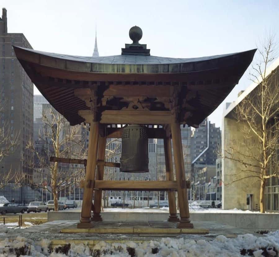 From Osaka: Hiroshima Peace Memorial Museum & Castle Tour - A Deep Dive into the Hiroshima Peace Memorial Museum and Castle Tour