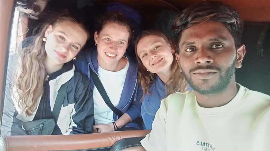 All-Inclusive Nuwara Eliya Tuk-Tuk Tour: Tea & Waterfalls - Good To Know