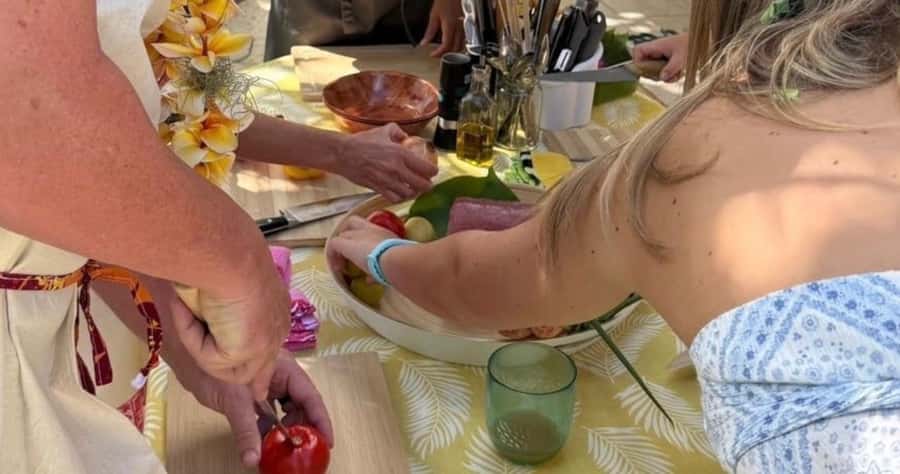 Bora Bora: Polynesian Cooking Class Lunch & Drinks - Practical Details & Logistics