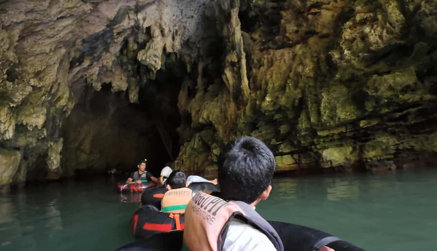 Yogyakarta: Goa Jomblang, Goa Pindul, & Snorkeling Tour - FAQ