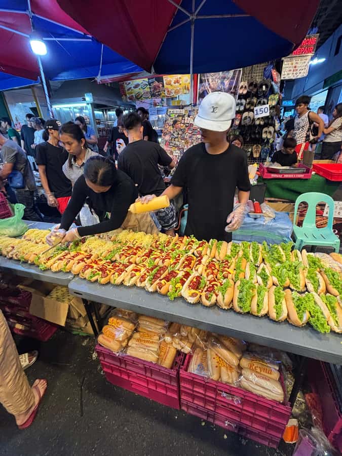 Manila: best shopping districts and Food Parks Guided Tour - Who Will Love This Tour?