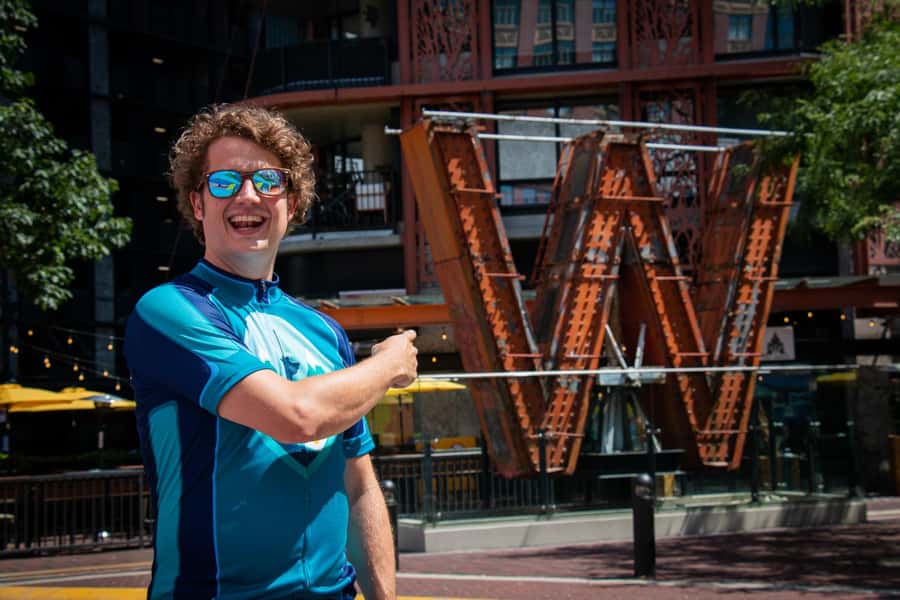 Vancouver: Coal Harbour and Historic Gastown Walking Tour - Exploring Coal Harbour and Waterfront Landmarks