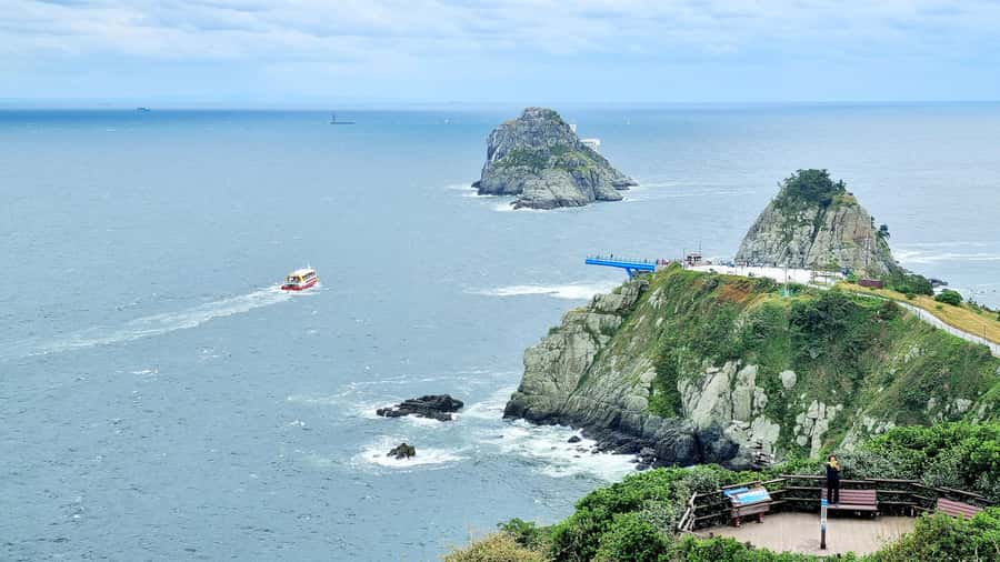 Busan Igidae Coastal Walk & Korean Pancake Experience - Key Points