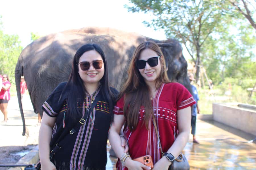 Bangkok Floating & Train Market, Elephant Camp Private Van - FAQ