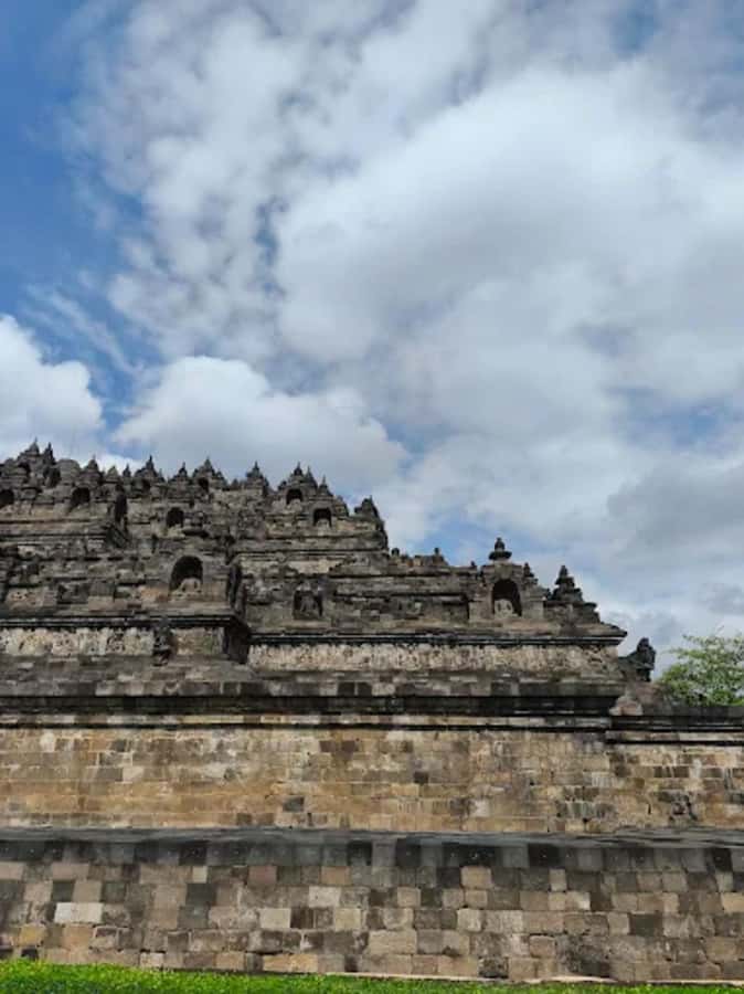 Yogyakarta: Manoreh Sunrise, Borobudur & Prambanan Temple - Pricing and Value