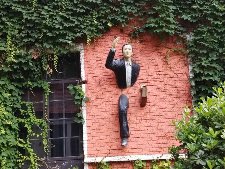 Wuhan After Dark: Industrial Relics & Air-Raid Tunnels Tour - An Authentic Look at Wuhan’s Hidden Nightlife