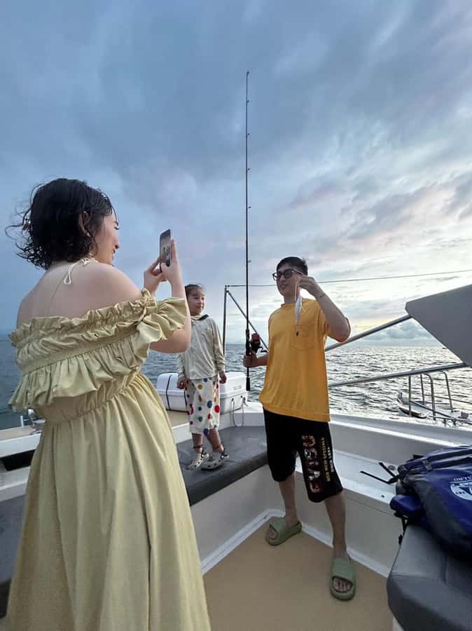 Kota Kinabalu: CALRO Catamaran Yacht & Island-Hopping - Practical Details and Tips