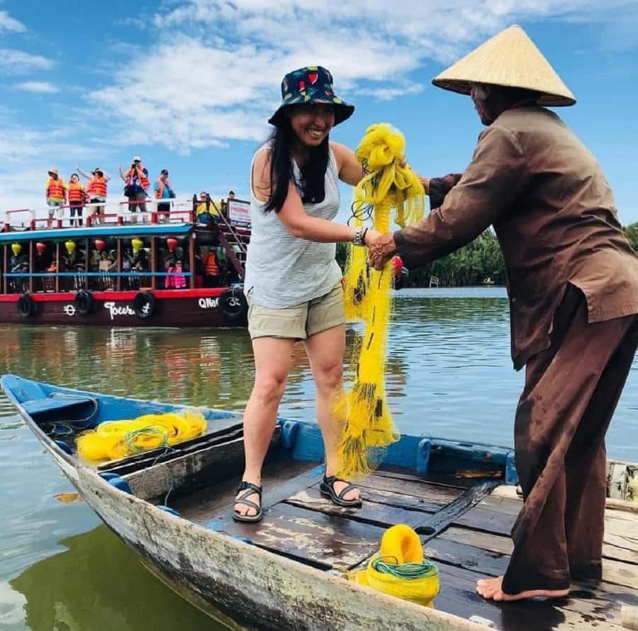 Hoi An: Local Market, Basket Boat Ride & Cooking Class Tour - FAQ