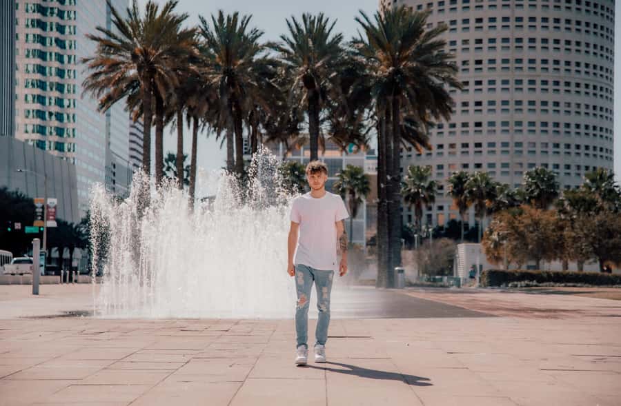 Private Vacation Photoshoot with Photographer in Cleveland - Who Should Consider This Experience?