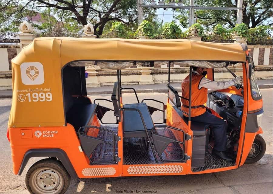 Vientiane: Private City Tour by EV TukTuk with Guide - Good To Know