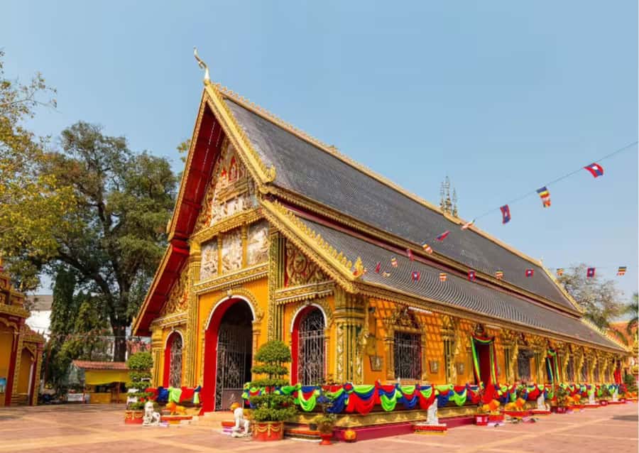 Vientiane: Private City Tour by EV TukTuk with Guide - The Sum Up