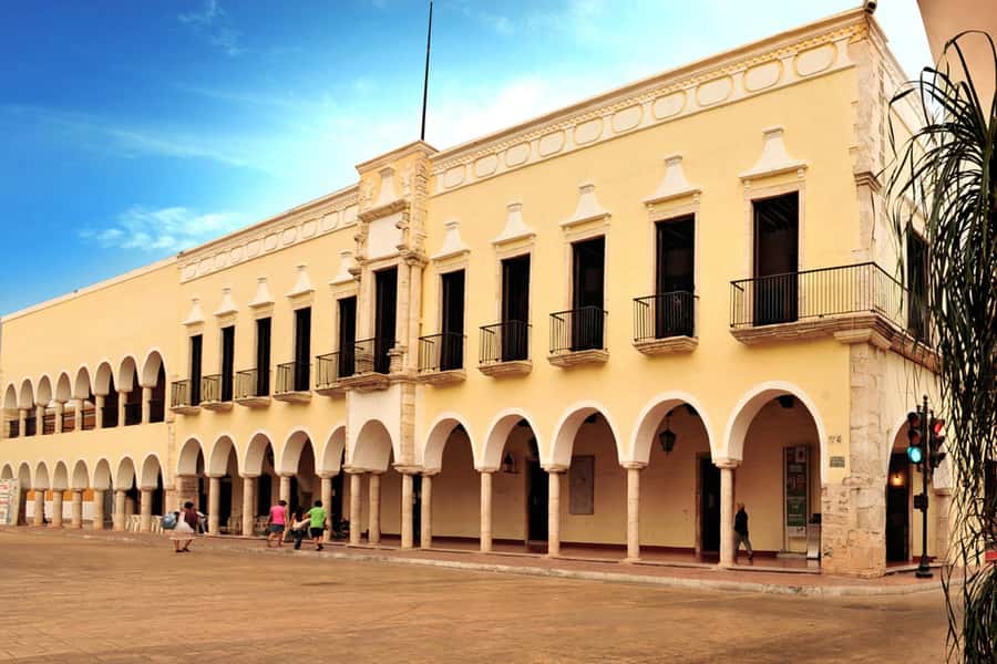 Valladolid: Panoramic Sightseeing Tour Bus - Who Should Consider This Tour?