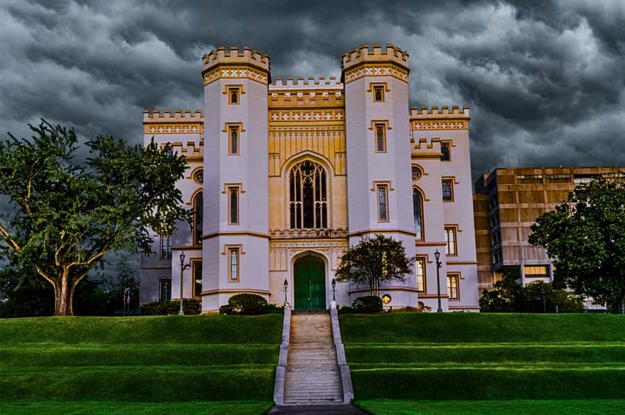 Rogue Blood of the Bayou: Baton Rouge Ghost Tour - In-Depth Review of the Rogue Blood of the Bayou: Baton Rouge Ghost Tour