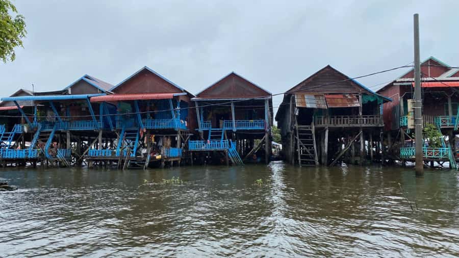 Siem Reap: Kampong Phluk, War Museum, & Killing Field Tour - Practical Details and Tips