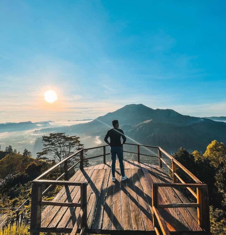 Sukawana Sunrise with Floating Temple & Kintamani Cafe Tour - Key Points