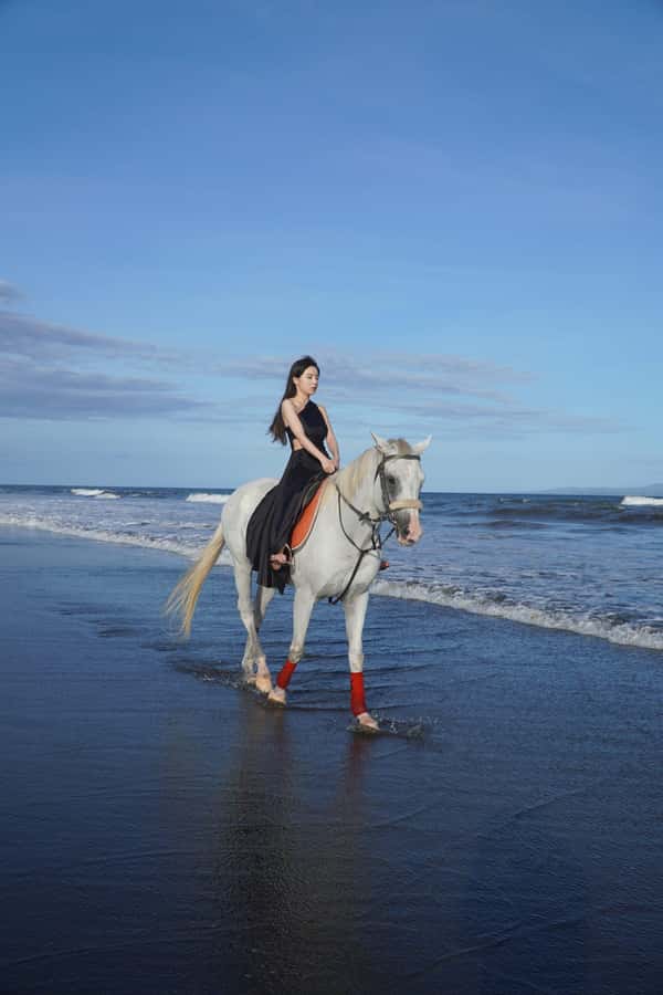 Bali: Sunrise Horse Riding Sanur Beach Experience - A Calm Ride Along Bali’s Coastline