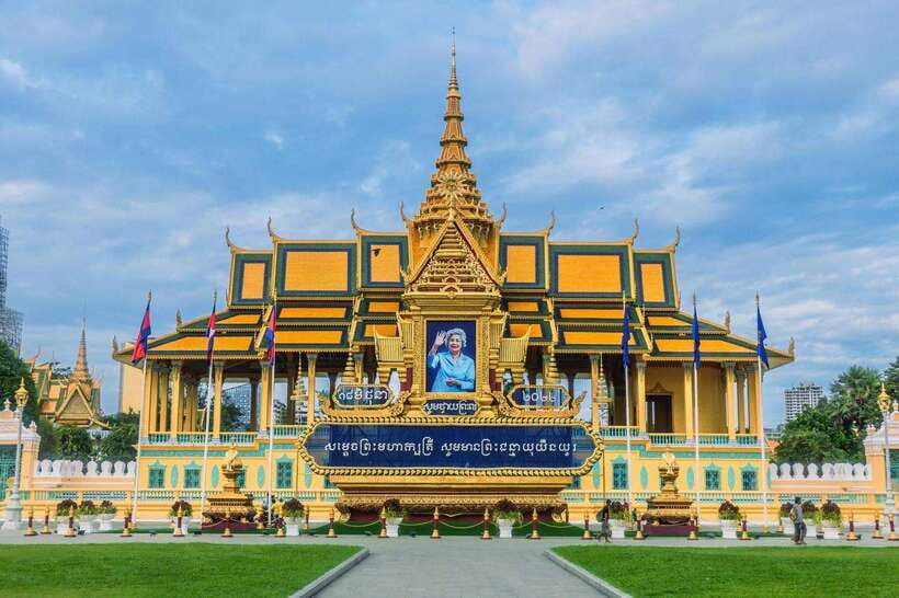Phnom Penh: Mekong River Sunset Cruise with free flow drink - The Detailed Itinerary