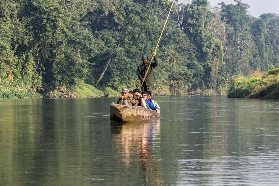 Chitwan: 3-Day Luxury Safari with Room, Meals & Transfers - Day 2: Wildlife Encounters – Canoe & Jeep Safari