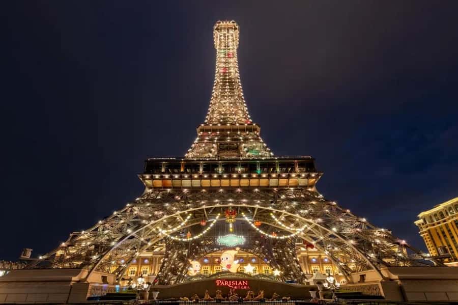 Romantic Encounters with Your Beloved at The Parisian Macao - The Night Show & Its Impact