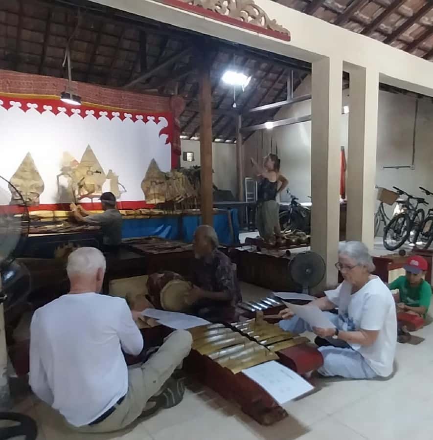 Hidden Yogyakarta in One Day: Villages, Temples, Scenic Hill - Good To Know