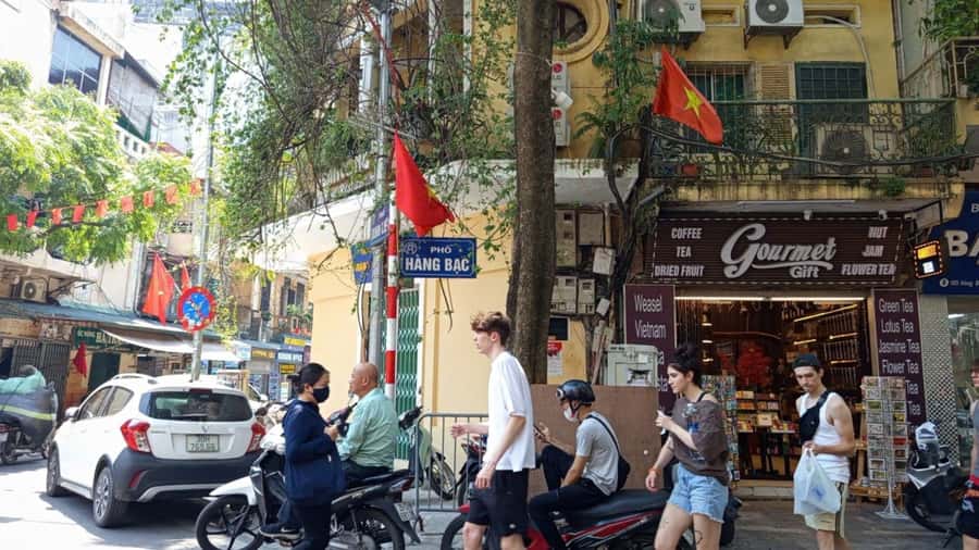 Hanoi: Old Quarter Ghosts and Urban Legends Walking Tour - Key Points