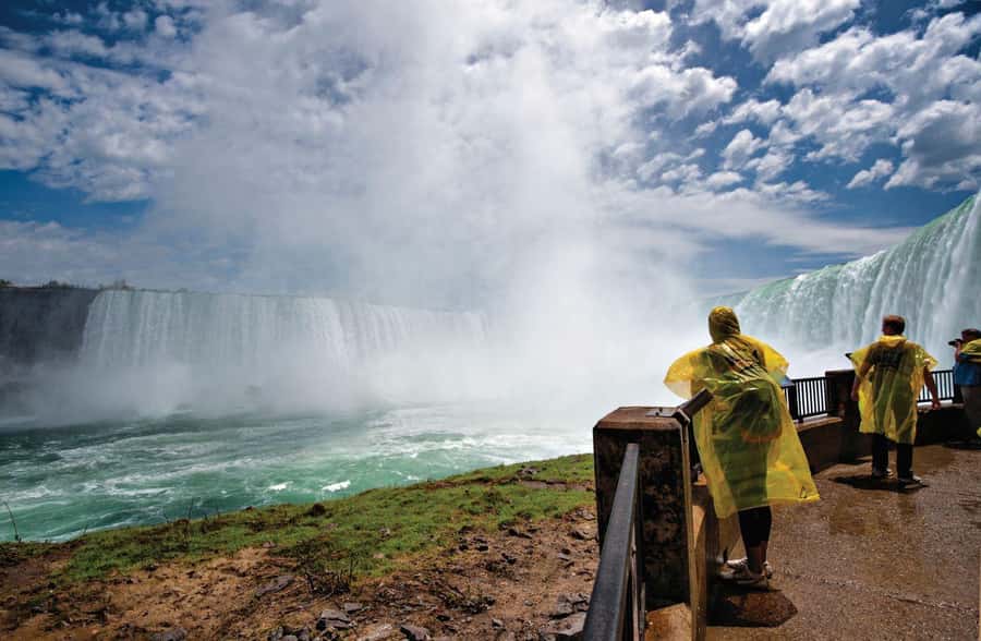 Mississauga: Niagara Falls Tour with Free Time - Practical Details and Tips