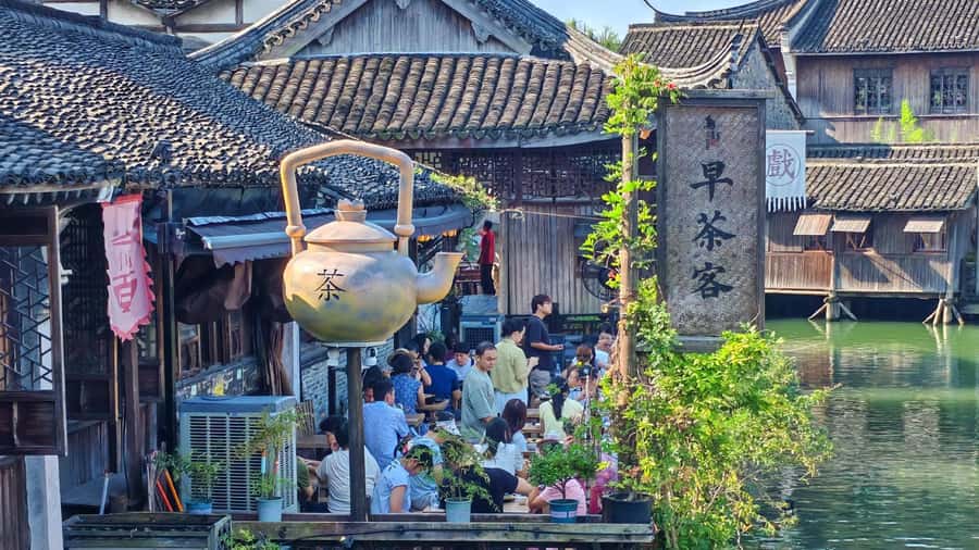 Shanghai: Private Wuzhen Day Tour with Indigo Workshop - Evaluating the Value of the Tour  